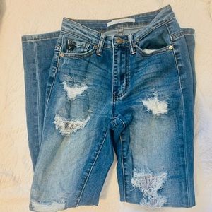 •Blue ripped jeans from kancan•